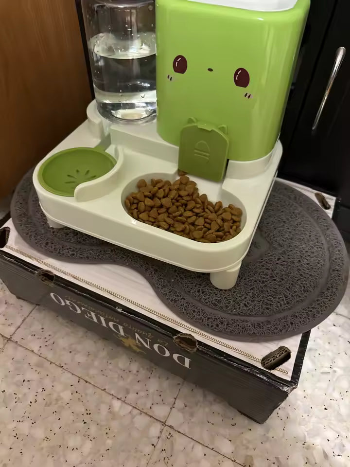 2_in_1_gravity_pet_feeder_with_siphon_water_bucket_2