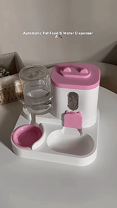 Automatic cat feeding station with wooden sanctuary